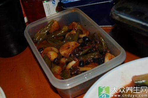 你對(duì)食物的態(tài)度帶有“短缺”烙印嗎(1)