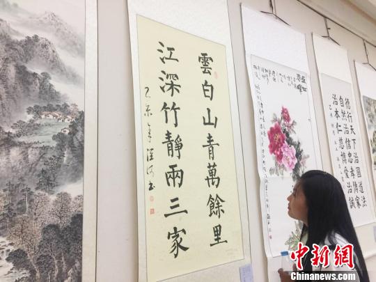 百余幅殘疾人書畫作品蘭州展出筆墨書寫勵(lì)志故事