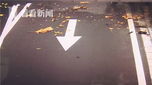 司機開車犯困飛上護欄 眼睛一閉一睜損失約七萬