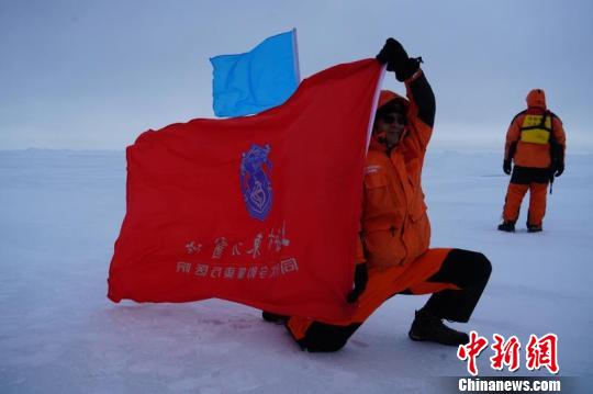 此前，東方醫(yī)院中國國際應(yīng)急醫(yī)療隊(上海)已先后派出兩位醫(yī)生四次跟隨“雪龍?zhí)枴背稣髂稀⒈睒O。供圖