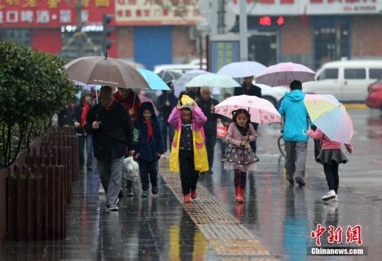 資料圖：下雨天氣。<a target='_blank' href='http://www.chinanews.com/'>中新社</a>記者 張遠 攝