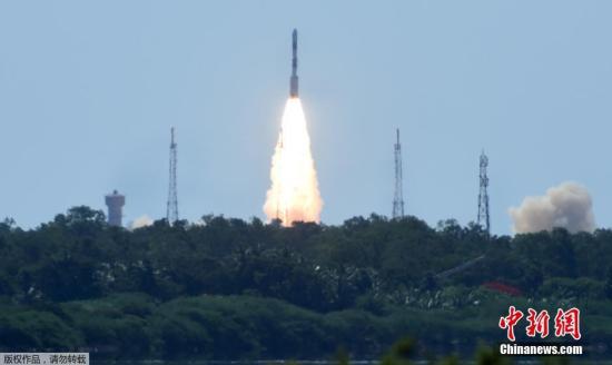 資料圖：2016年6月22日，印度空間研究組織(ISRO)成功利用PSLV-C34運(yùn)載火箭將20顆衛(wèi)星送入太空。