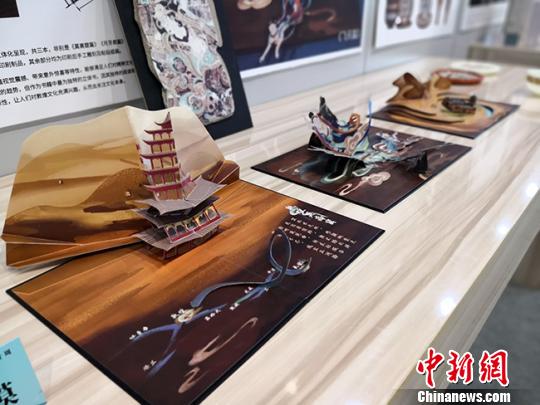 圖為集中展示此次大賽的獲獎作品。　丁思 攝